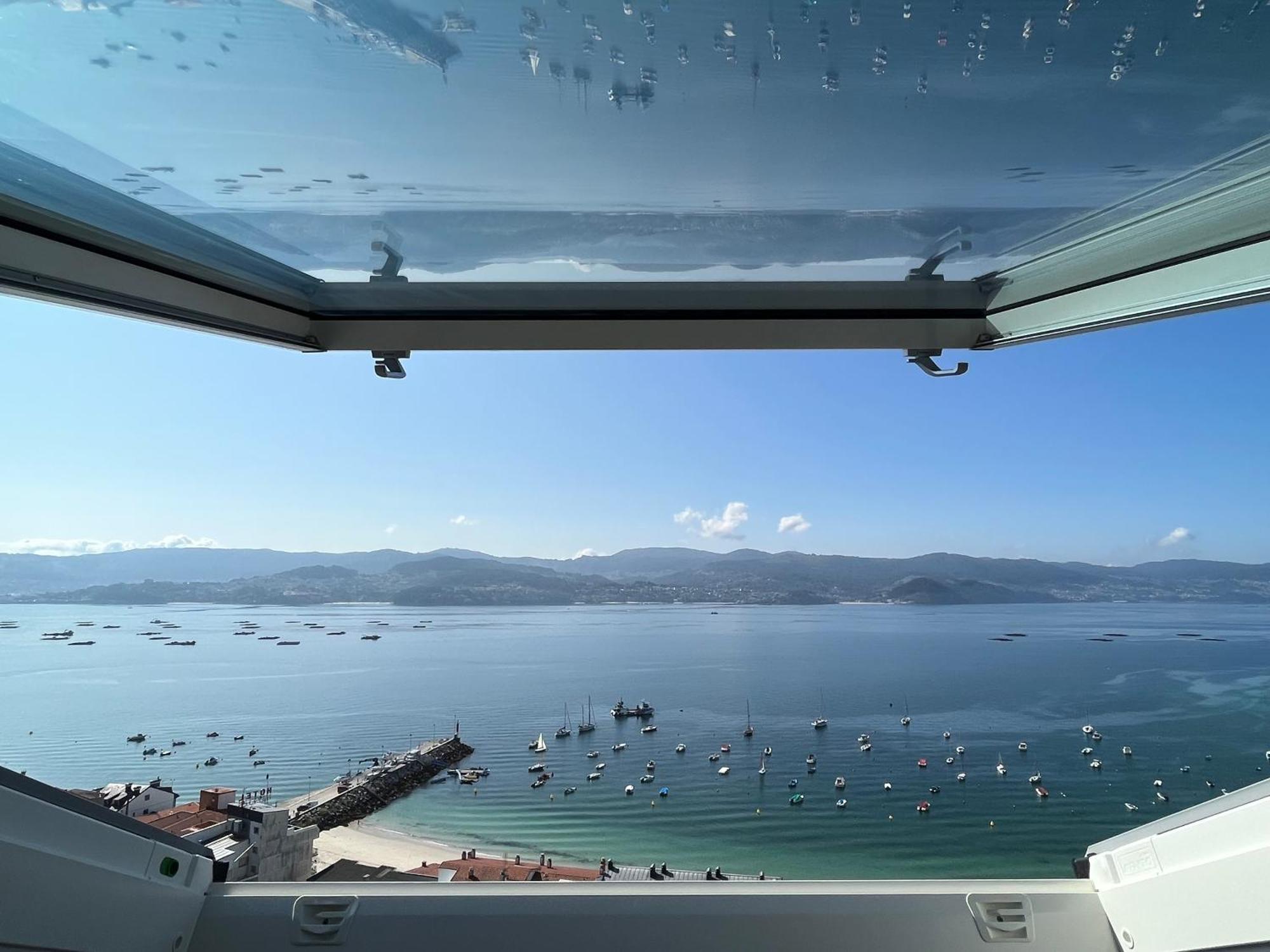 Atico Con Vistas En Raxo Apartment Luaran gambar